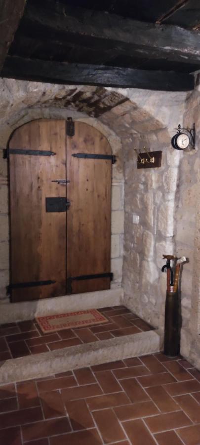 Ferienwohnung La Chascona Di Farnese Casa Di Tufo Nel Borgo Exterior foto